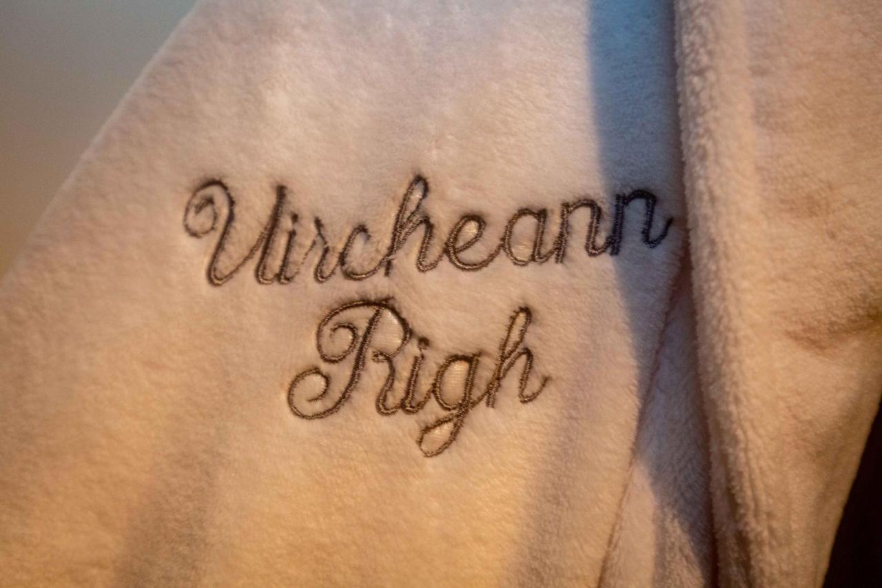 斯特朗申Uircheann Righ住宿加早餐旅馆 外观 照片
